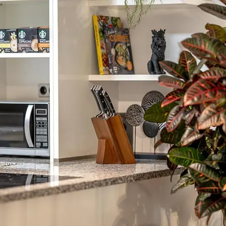 Alpenflair / Luxury / 100qm / Work / Travel / Netflix Apartment Penzberg