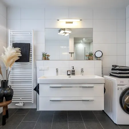 Apartment Alpenflair / Luxury / 100qm / Work / Travel / Netflix